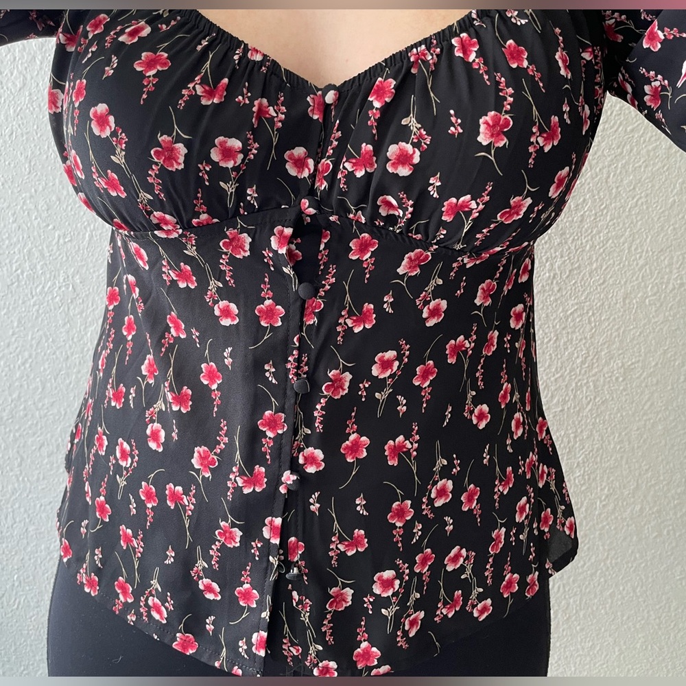 Sweetheart floral blouse